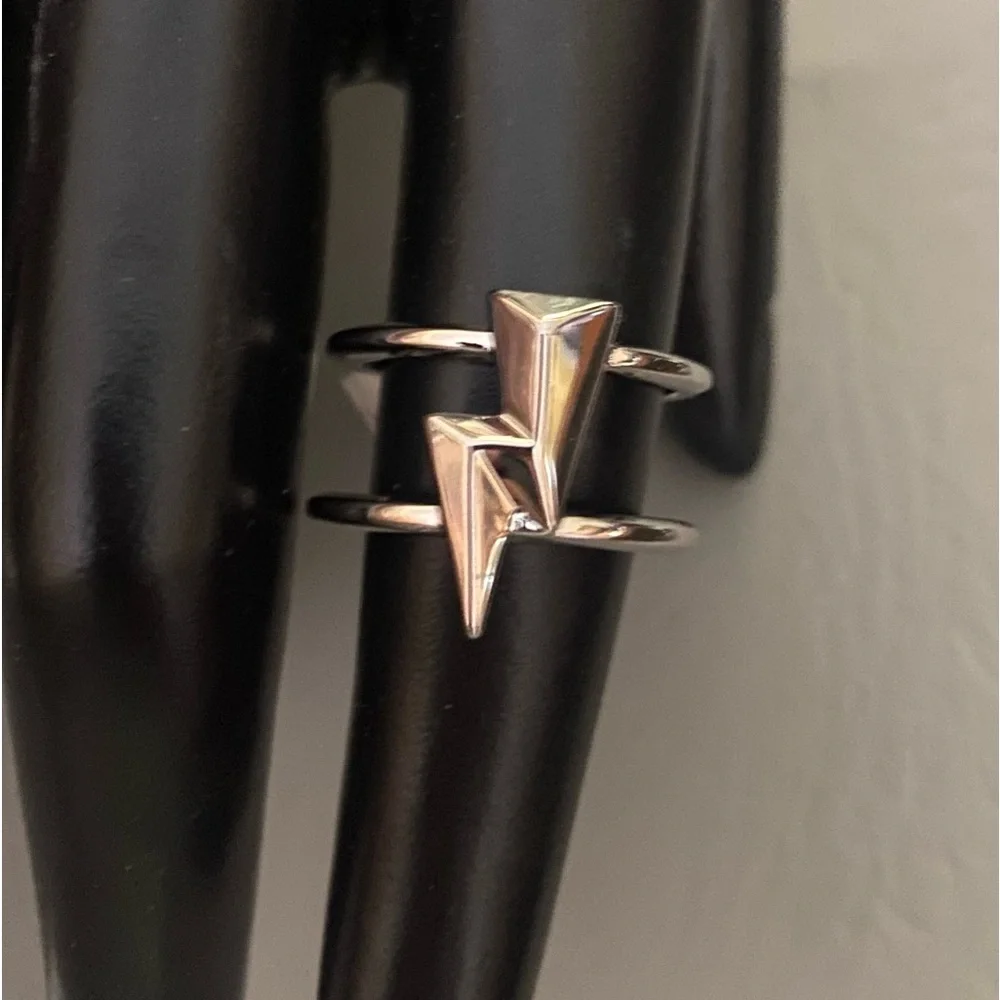 Kendra Scott Bolt double band ring